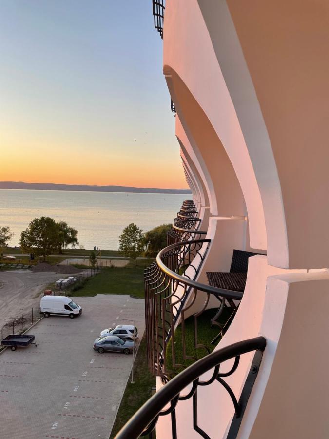 Best Silver Apartman Шіофок Екстер'єр фото